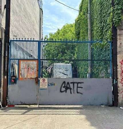 0.03 Acres of Commercial Land for Sale in Brooklyn, New York