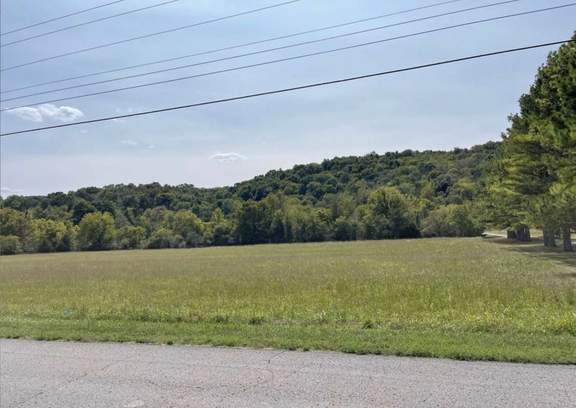 1.67 Acres of Residential Land for Sale in Pulaski, Tennessee