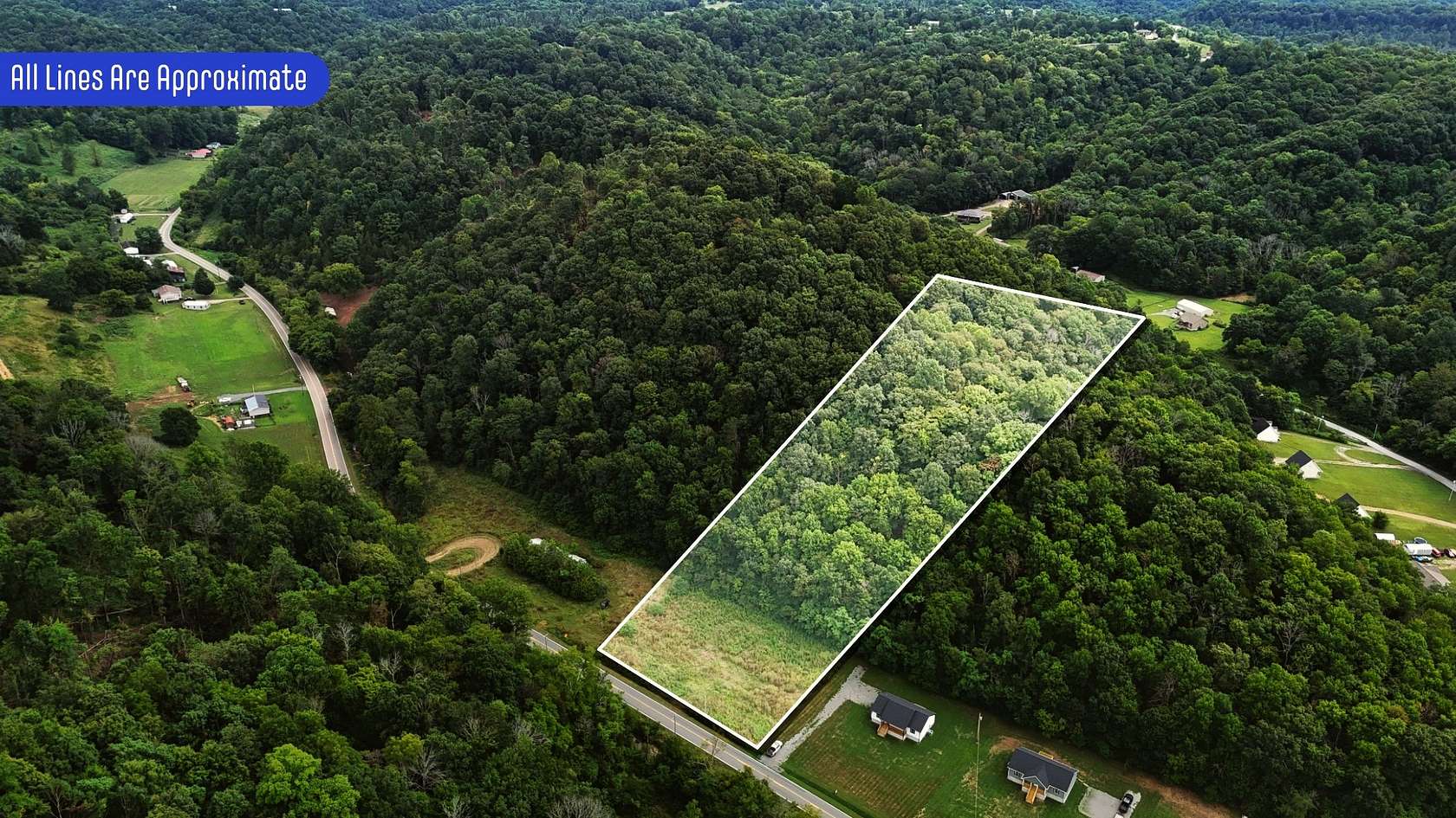 5 Acres of Residential Land for Sale in Hartsville, Tennessee