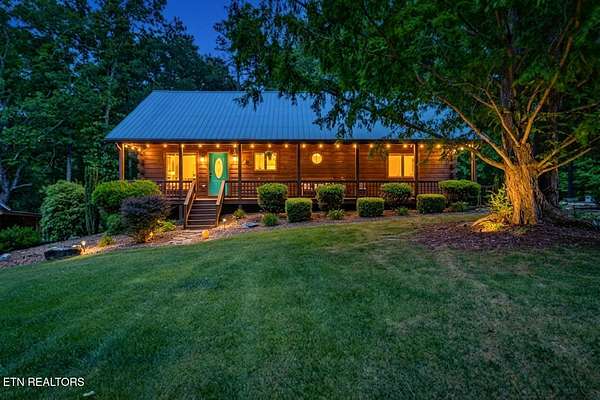 1.83 Acres of Land with Home for Sale in Jamestown, Tennessee