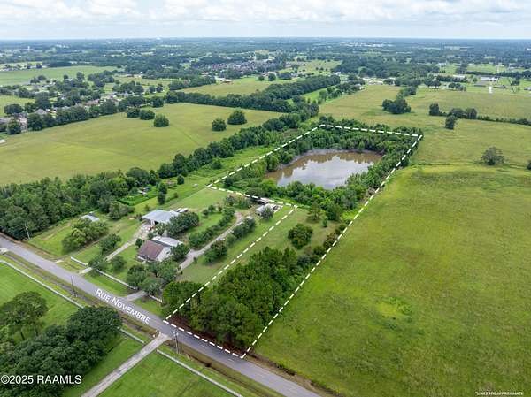 8 Acres of Residential Land for Sale in Scott, Louisiana