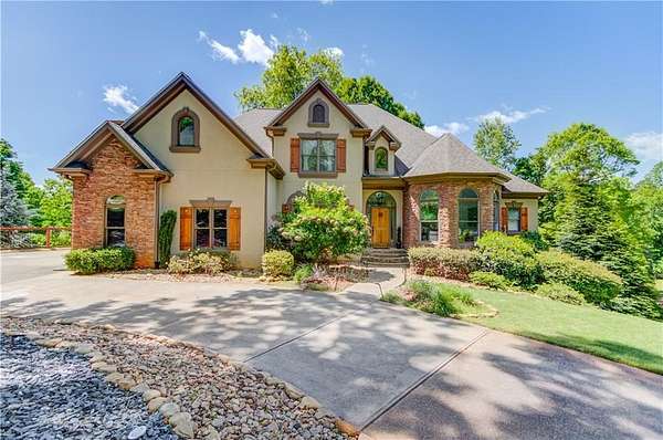 7 Acres of Residential Land with Home for Lease in Cumming, Georgia