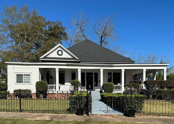 2.8 Acres of Residential Land with Home for Sale in Blakely, Georgia