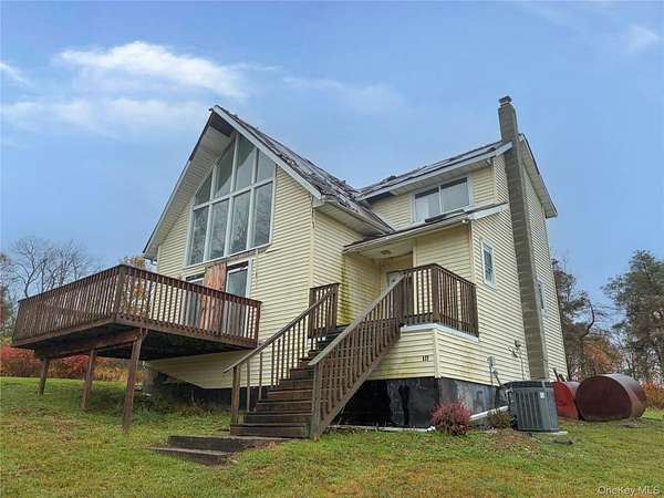 28.7 Acres of Land with Home for Sale in Swan Lake, New York