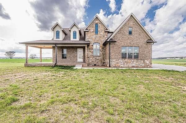 2.39 Acres of Residential Land with Home for Sale in Auburn, Kentucky