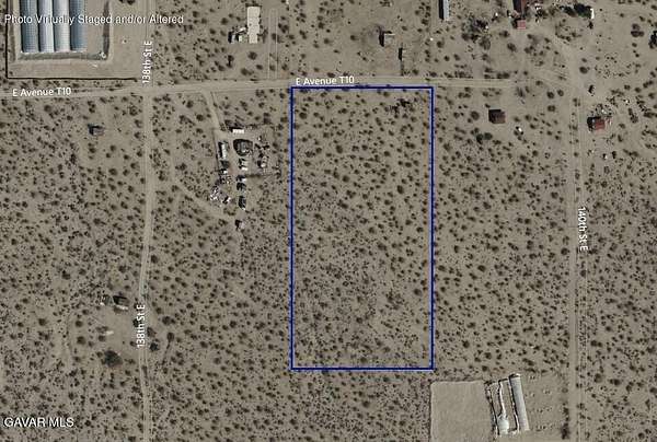 5 Acres of Residential Land for Sale in Pearblossom, California
