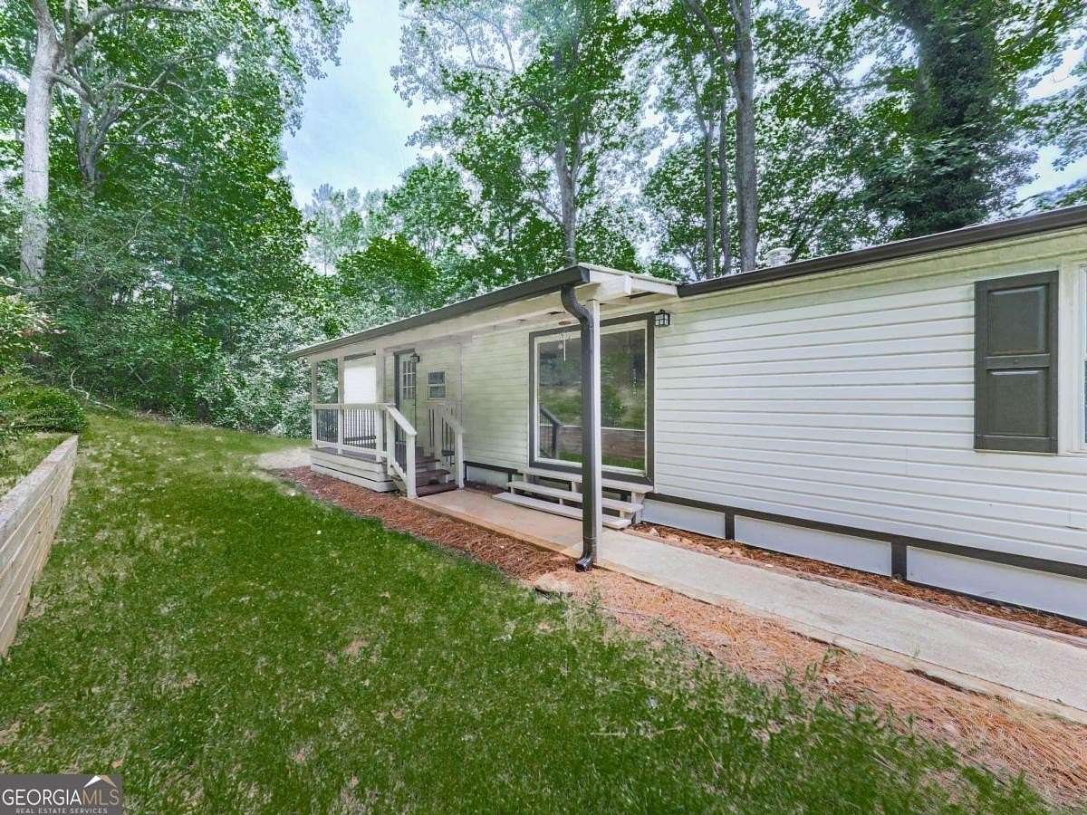 2.76 Acres of Residential Land with Home for Sale in Canton, Georgia