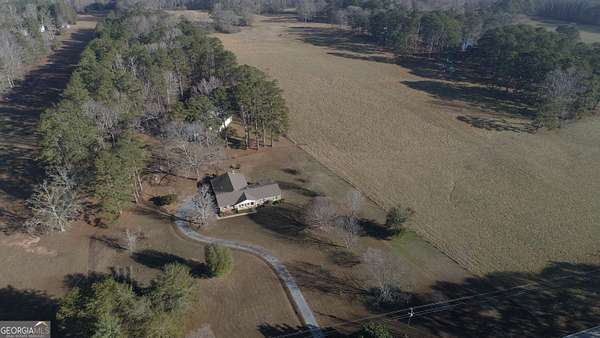 19.2 Acres of Land with Home for Sale in Senoia, Georgia