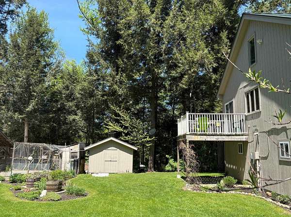 1.6 Acres of Land with Home for Sale in Waitsfield, Vermont
