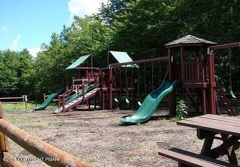 0.33 Acres of Residential Land for Sale in Newfoundland, Pennsylvania