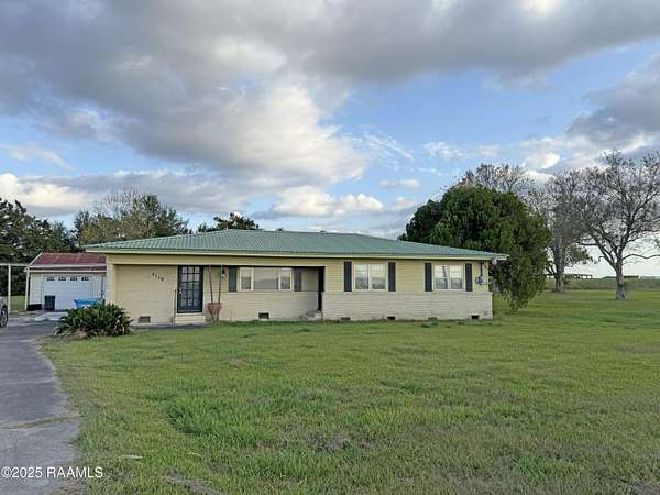 1.58 Acres of Residential Land with Home for Sale in St. Martinville, Louisiana