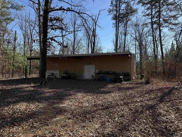 16 Acres of Recreational Land with Home for Sale in Nashville, Arkansas