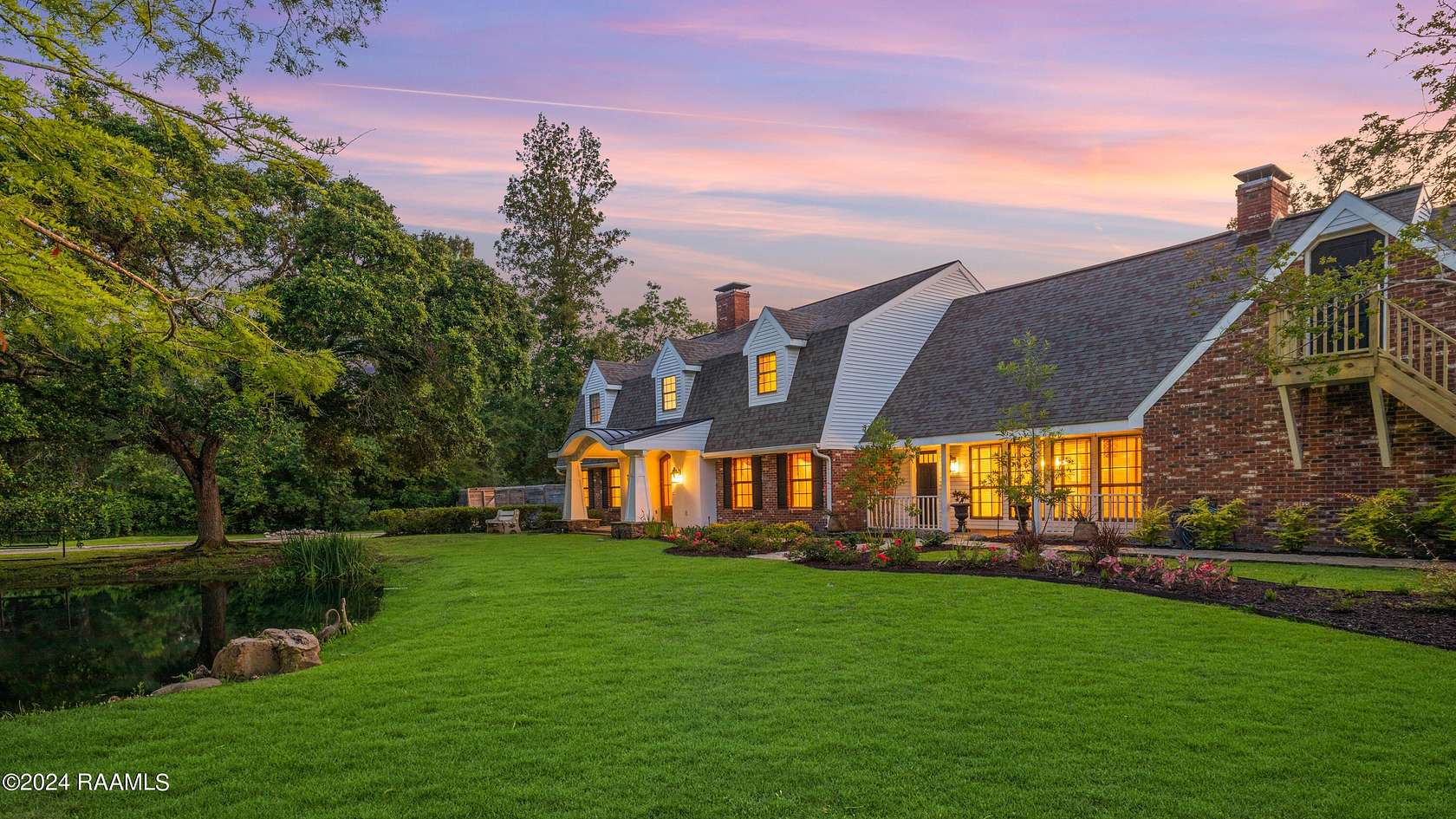 2.47 Acres of Land with Home for Sale in Lafayette, Louisiana