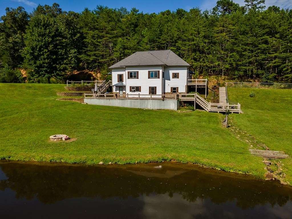 3.26 Acres of Residential Land with Home for Sale in Mineral Bluff, Georgia