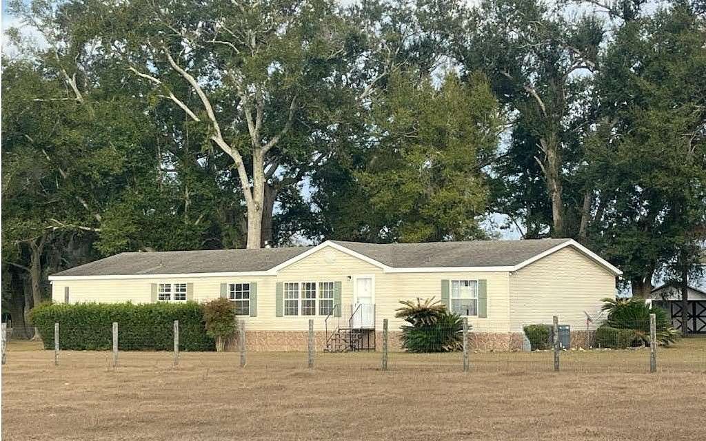 10 Acres of Land with Home for Sale in Live Oak, Florida