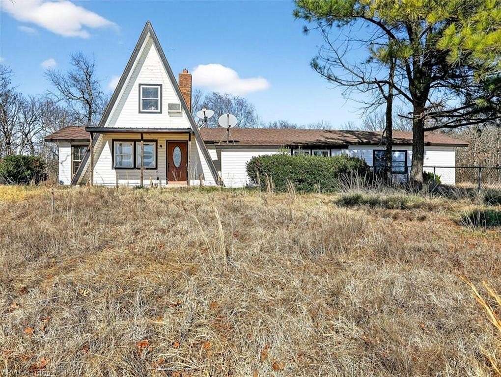 30 Acres of Land with Home for Sale in Tuskahoma, Oklahoma