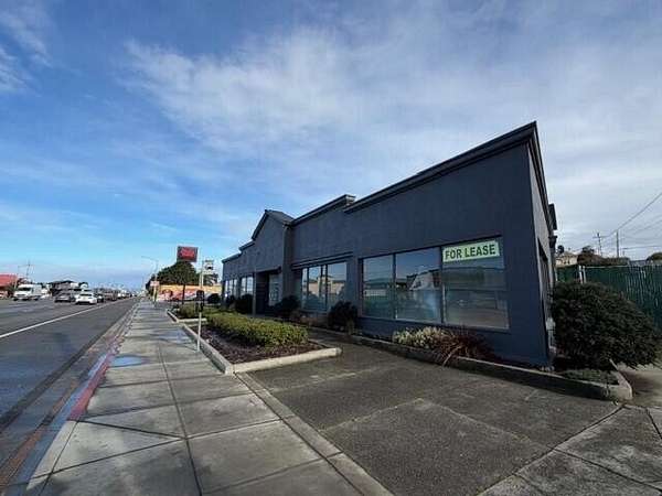 1.59 Acres of Improved Commercial Land for Sale in Eureka, California