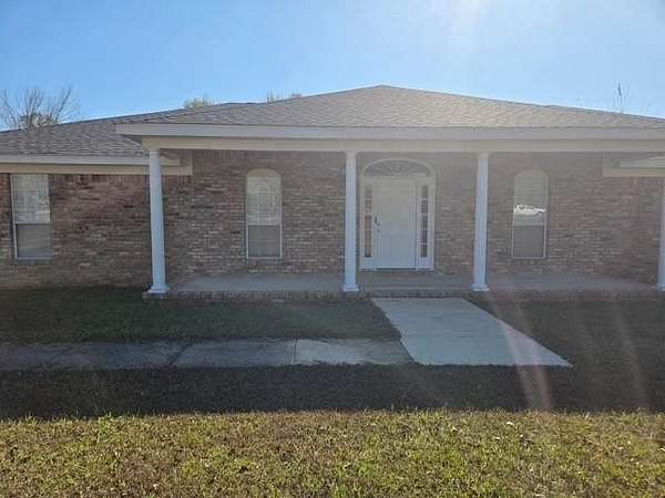 2.45 Acres of Residential Land with Home for Lease in Mobile, Alabama