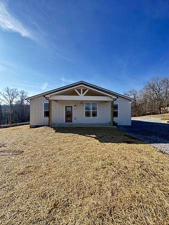 1.62 Acres of Residential Land with Home for Sale in Cumberland City, Tennessee