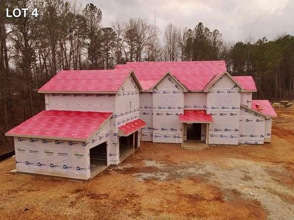 2 Acres of Residential Land with Home for Sale in Braselton, Georgia