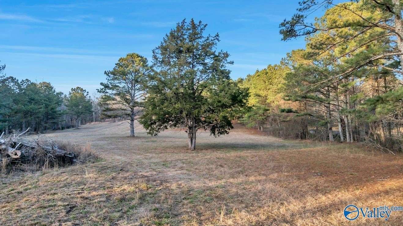 15 Acres of Land for Sale in Fort Payne, Alabama