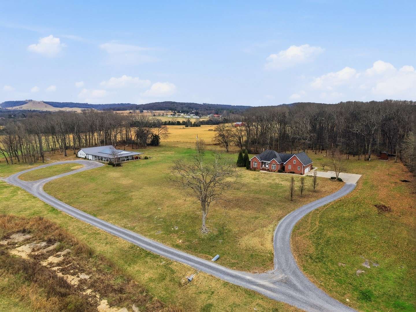 9.84 Acres of Residential Land with Home for Auction in Lebanon, Tennessee