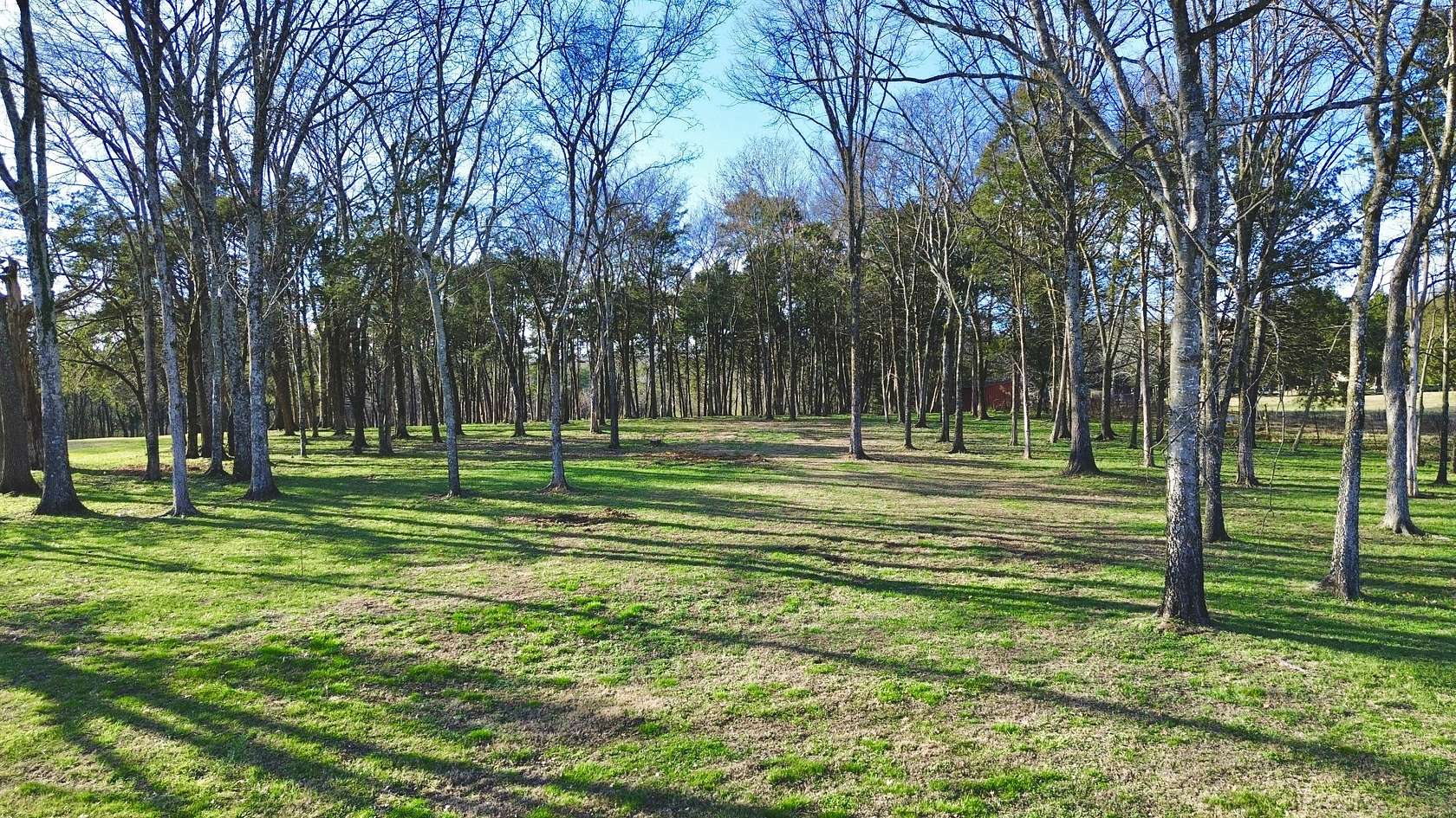 7.73 Acres of Land with Home for Sale in Eagleville, Tennessee