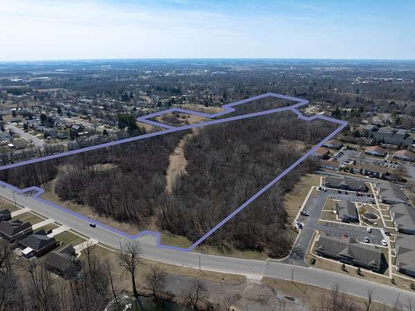 33.1 Acres of Land for Auction in Bellefontaine, Ohio