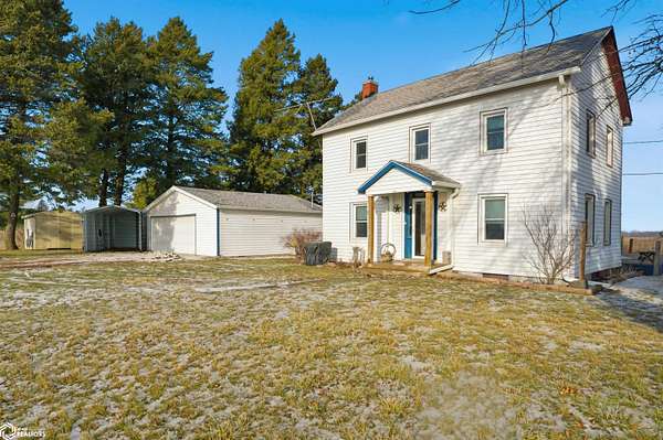 3 Acres of Residential Land with Home for Sale in Marshalltown, Iowa