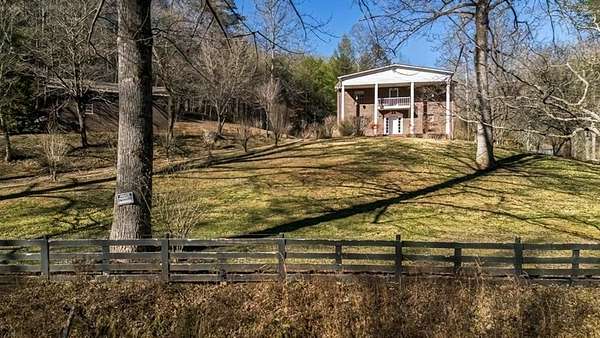 11 Acres of Land with Home for Sale in McCaysville, Georgia