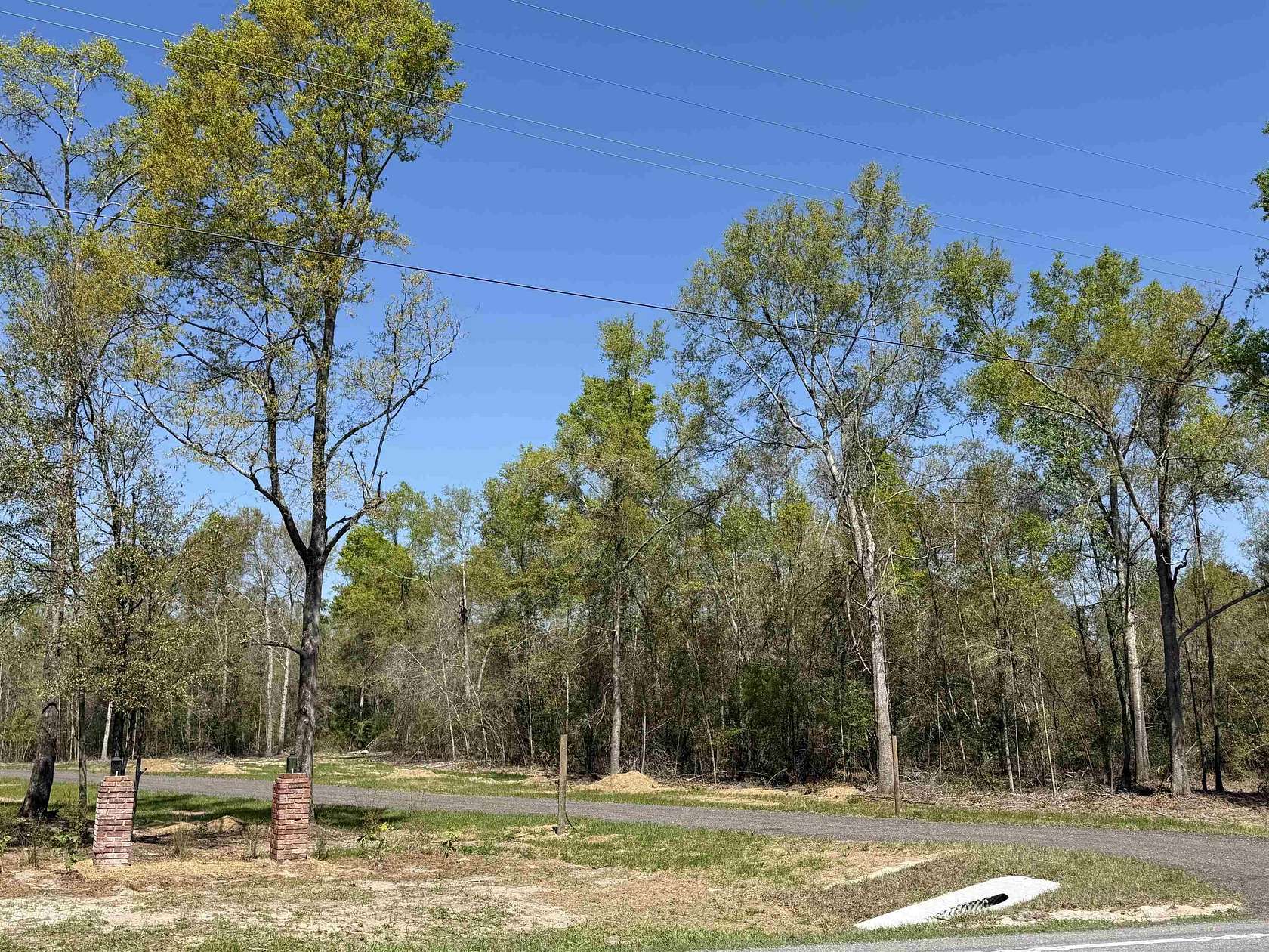 1.7 Acres of Residential Land for Sale in Lee, Florida