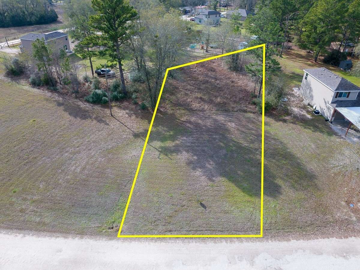 0.39 Acres of Residential Land for Sale in Huntsville, Texas