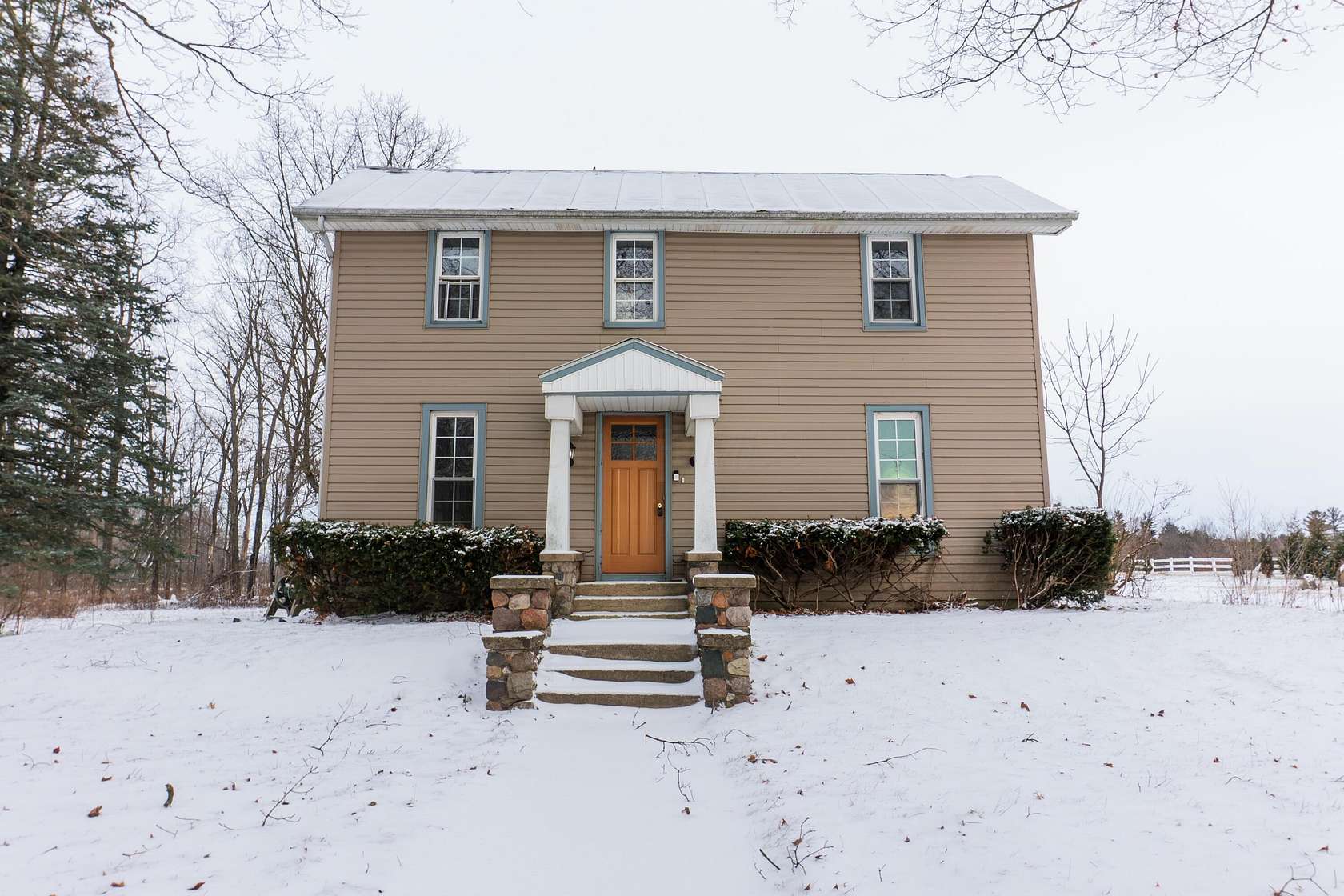 2.17 Acres of Residential Land with Home for Sale in St. Paris, Ohio