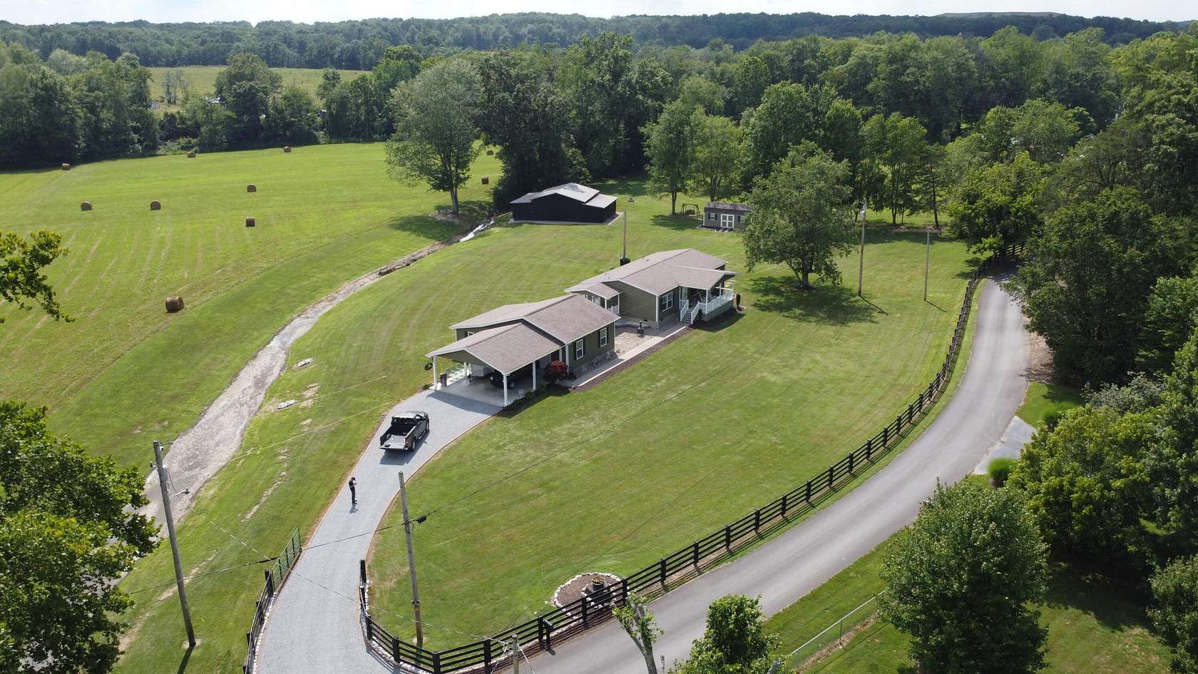 7 Acres of Residential Land with Home for Sale in Jeffersonville, Kentucky