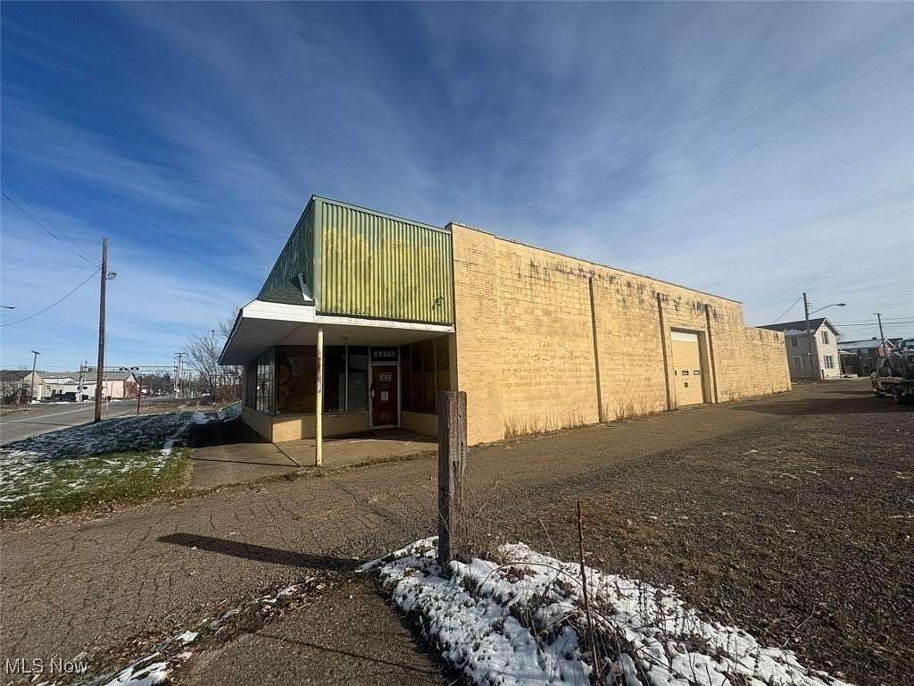 0.63 Acres of Mixed-Use Land for Auction in Canton, Ohio