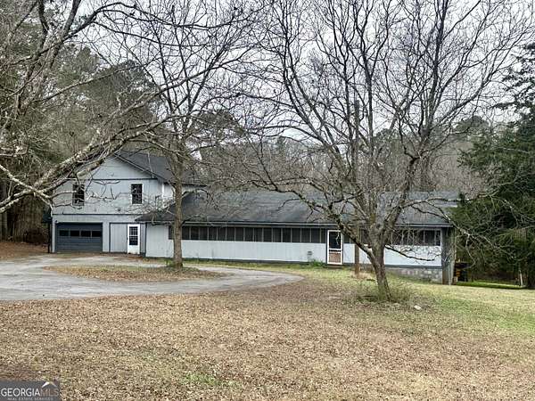 20 Acres of Land with Home for Sale in Griffin, Georgia