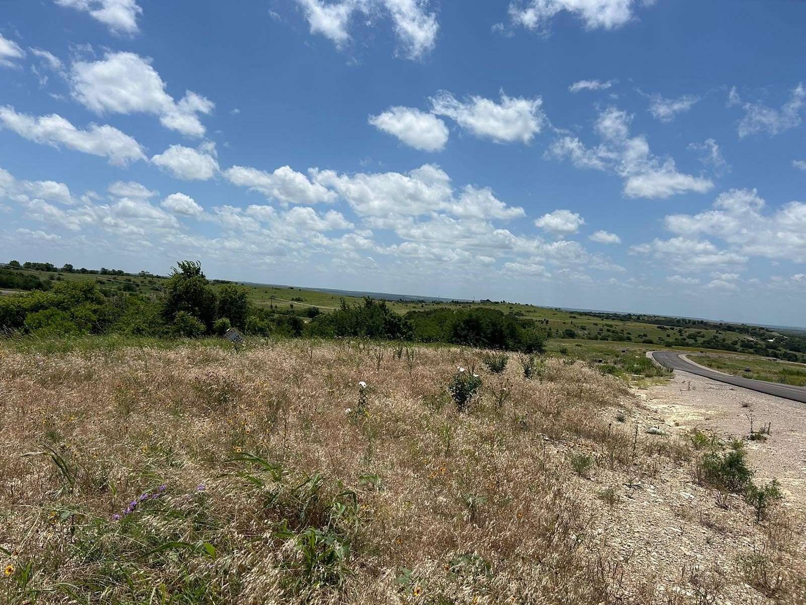 2.19 Acres of Residential Land for Sale in Cresson, Texas