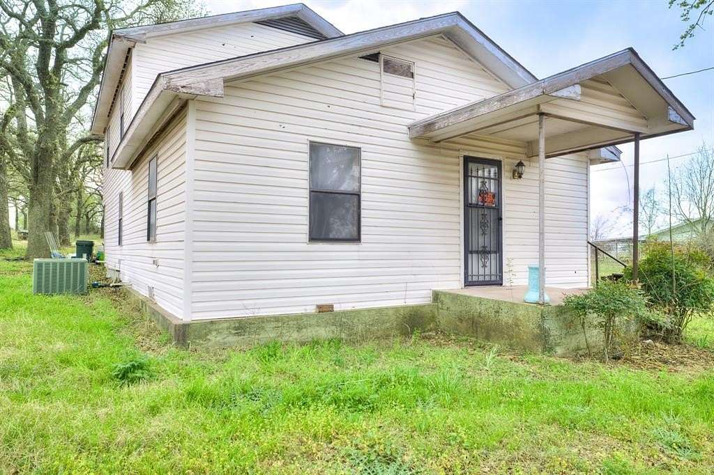 4.8 Acres of Improved Mixed-Use Land for Sale in Stephenville, Texas