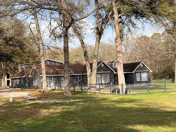 2 Acres of Residential Land with Home for Sale in Leesburg, Georgia