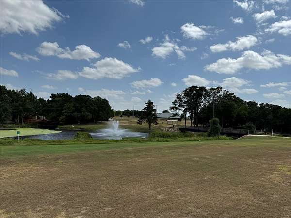 4 Acres of Residential Land for Sale in Decatur, Texas