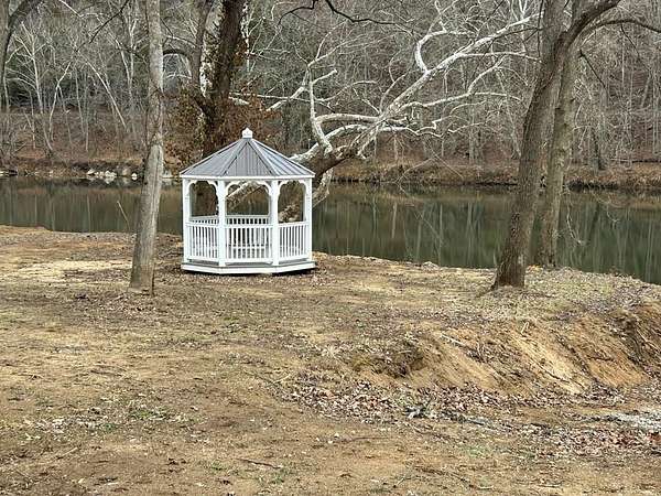 1 Acre of Land for Sale in Austinville, Virginia