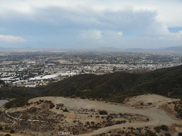 31 Acres of Land for Sale in Temecula, California