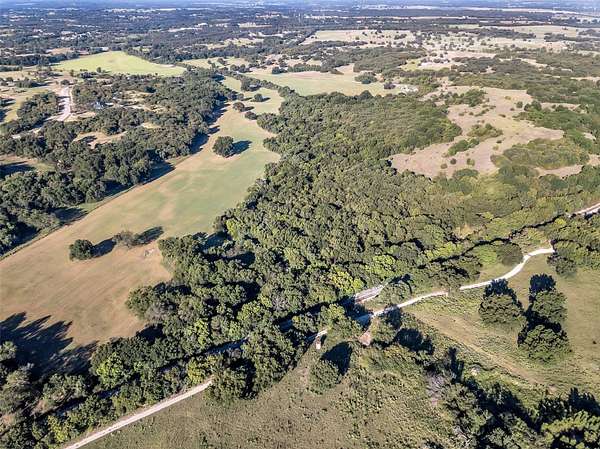 105 Acres of Recreational & Residential Land for Sale in Boyd, Texas