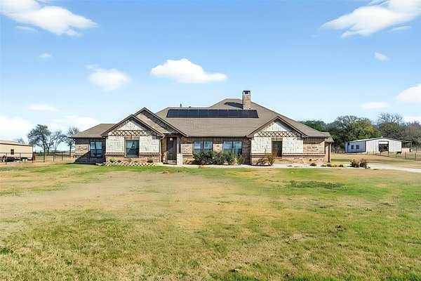 3 Acres of Land with Home for Sale in Paradise, Texas
