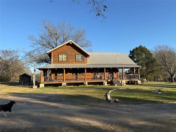 40.2 Acres of Land with Home for Sale in LaRue, Texas