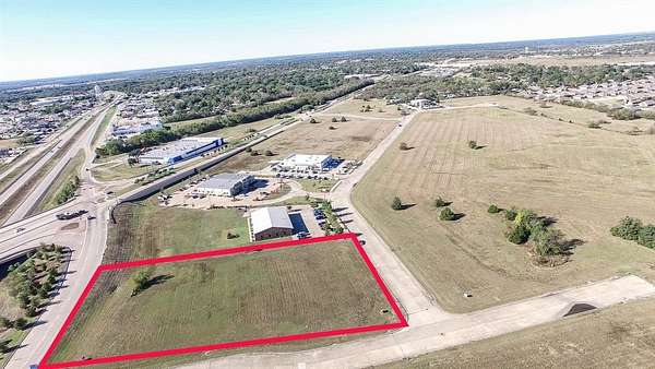 1.75 Acres of Commercial Land for Sale in Kaufman, Texas