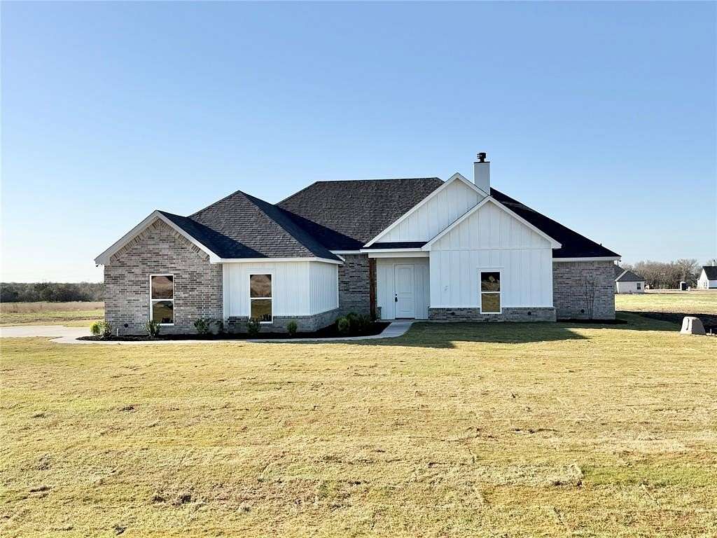 1.82 Acres of Land with Home for Sale in Weatherford, Texas
