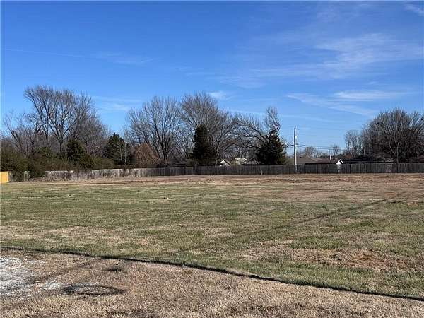 1.32 Acres of Land for Sale in Siloam Springs, Arkansas