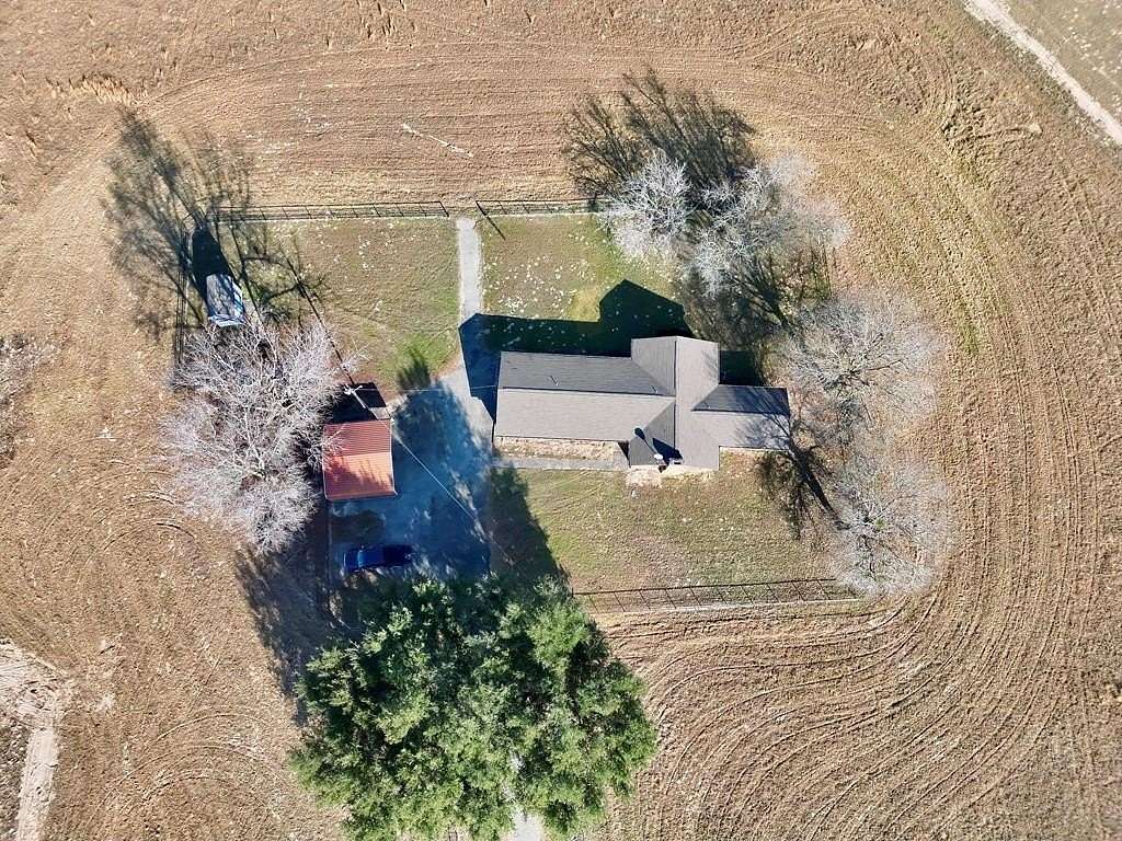 36.6 Acres of Agricultural Land with Home for Sale in Tennessee Colony, Texas