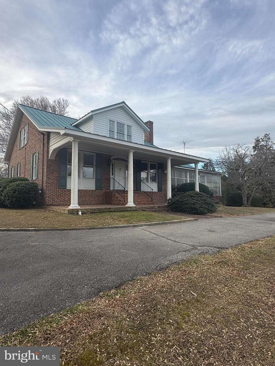 6 Acres of Land with Home for Sale in Upper Marlboro, Maryland